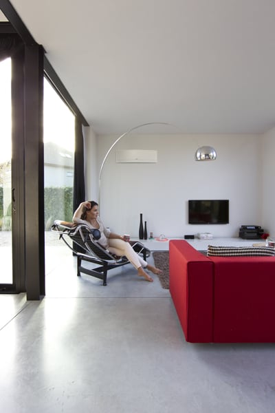 Daikin FTXJ50AB/RXJ50A Emura Oldalfali Split Klíma Csomag 4,8 kW fekete